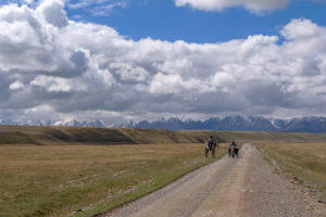 Read more about the article Kyrgyzstan 2: An offroad paradise