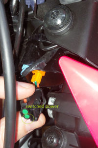 Switched AUX power connector