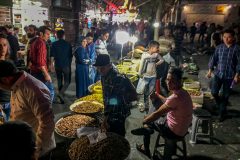 Busy bazaar in Tehran